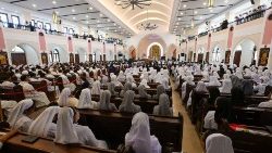 Encuentro en la Catedral de la Inmaculada Concepción de Dili