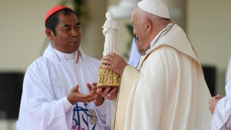 Pope Francis with Cardinal Virgilio Do Carma Da Silva during Mass during Papal Visit to Timor-Leste