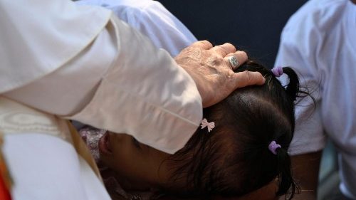 Papež: Nabídněte obětem zneužívání vstřícnost a péči o zraněnou duši