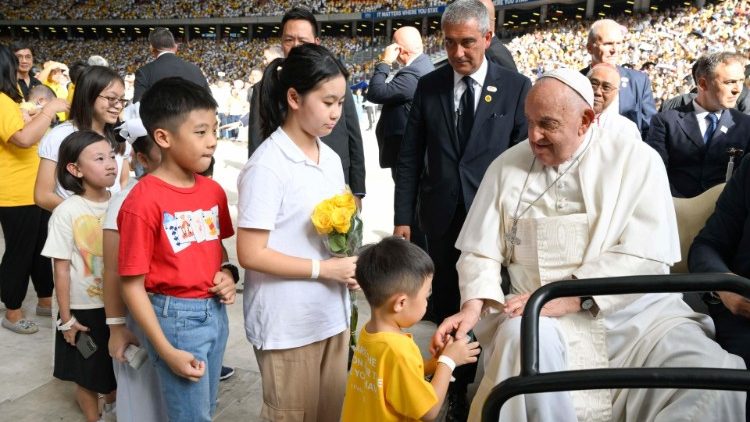 Ukitaka kuwa mkubwa, jinyenyekeshe na kujisadaka kwa ajili ya huduma