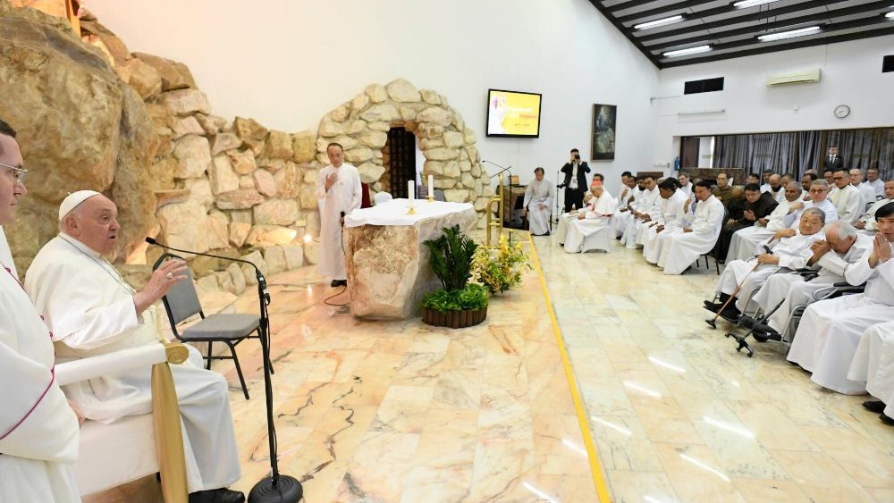 Падчас прыватнай размовы Папы з духавенствам Сінгапура