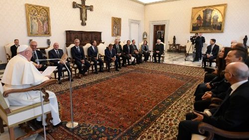 Papież: uczciwa praca drogą do odbudowy relacji pomiędzy człowiekiem i Stw&oacute;rcą 