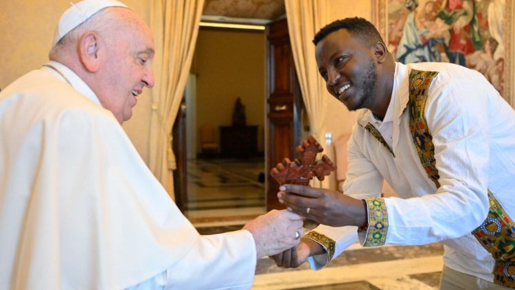 Papa Francisko ni Harakati ya Kimataifa ya wanafunzi (IMCS)Pax Romana.