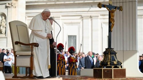 Papež František: Situace v Libanonu je nepřijatelná, zastavte tuto hrozivou eskalaci