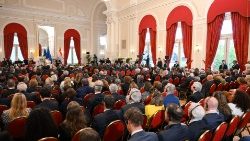 O Papa durante o seu discurso às autoridades políticas, civis e diplomáticas do Luxemburgo