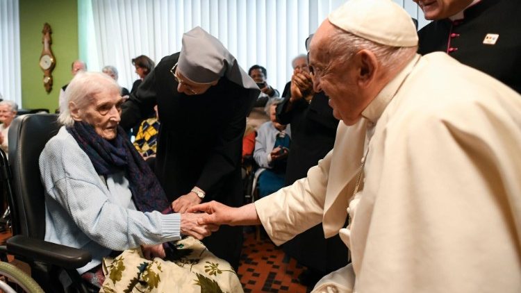 Papst Franziskus im Heim Saint-Joseph in Bruxelles