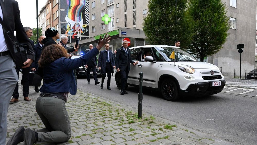 2024.09.27 Viaggio Apostolico in Belgio - Incontro con gli anziani presso la Home Saint-Joseph a Bruxelles