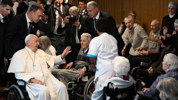 Franziskus zu Besuch in einem belgischen Altersheim, September 2024