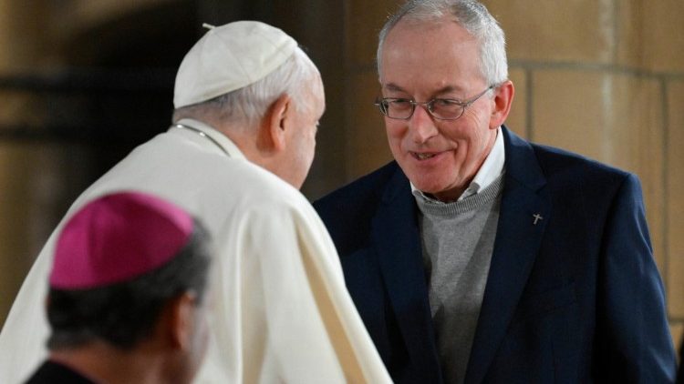 Setk&aacute;n&iacute; s belgickou c&iacute;rkv&iacute;