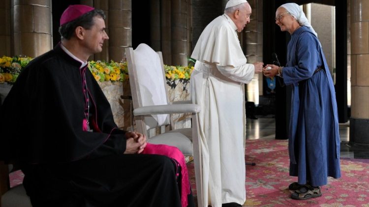 Setk&aacute;n&iacute; s belgickou c&iacute;rkv&iacute;