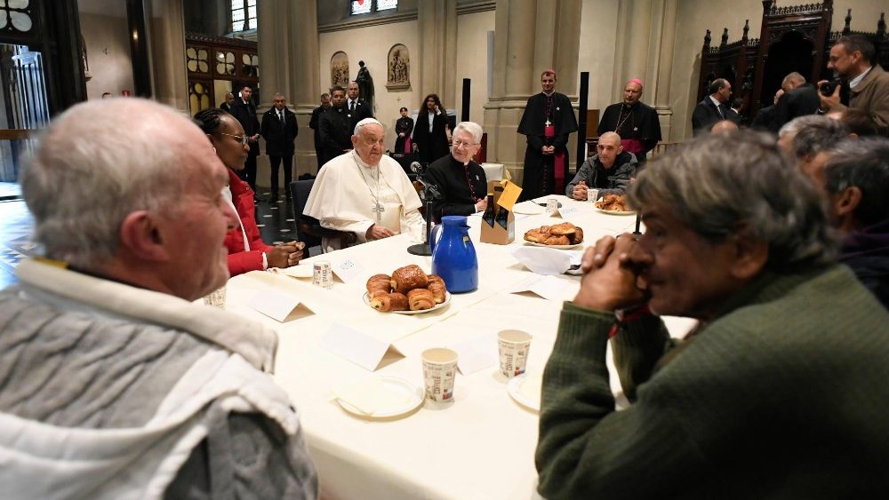 2024.09.28 Viaggio Apostolico in Belgio - Visita ai senzatetto assistiti dalla Parrocchia di Saint Gilles