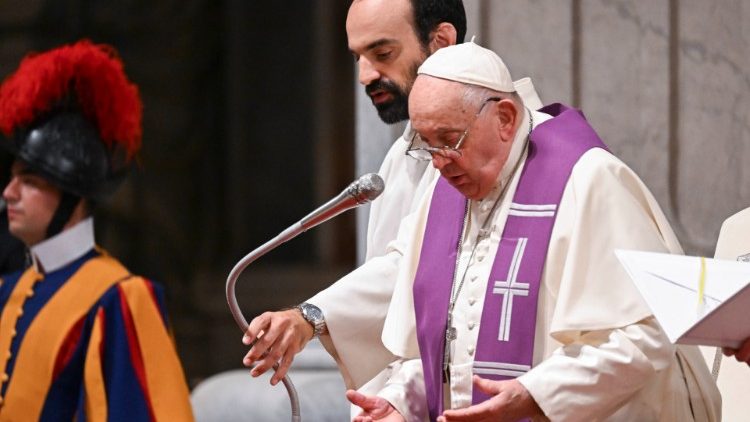 Papież podczas liturgii pokutnej