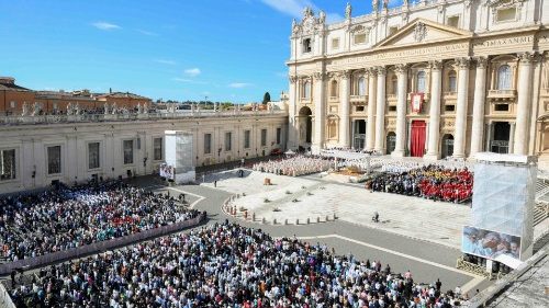 Папа рассказал о задачах Синода и призвал к молитве о мире