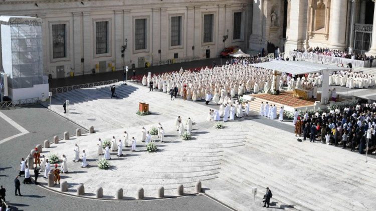 Литургия за началото на Синода на епископите