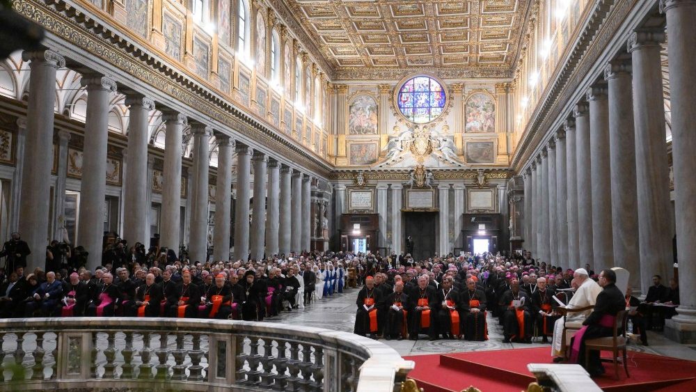 Малітва аб міры ў папскай базіліцы Санта-Марыя-Маджорэ 