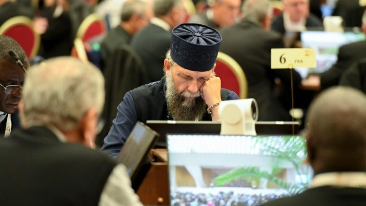 Синод на епископите