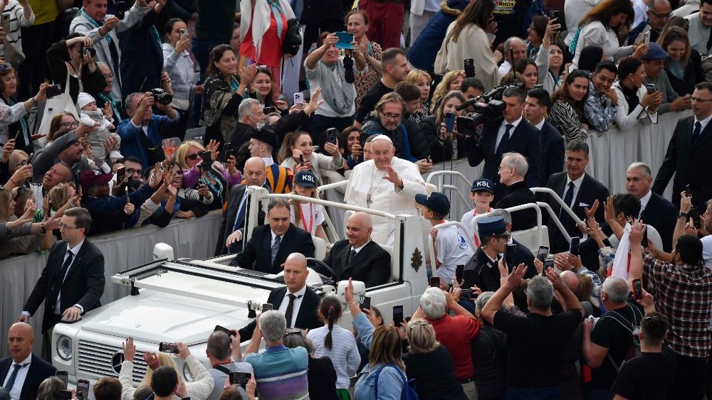 Падчас агульнай аўдыенцыі на плошчы святога Пятра