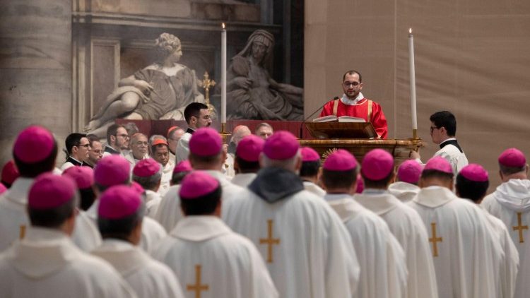 Missa votiva ao Esp&iacute;rito Santo