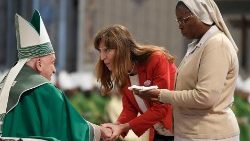 Der Papst bei der Messe im Petersdom