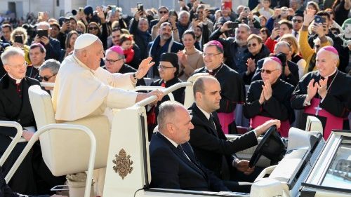 Papież do Polaków: módlmy się za naszych zmarłych