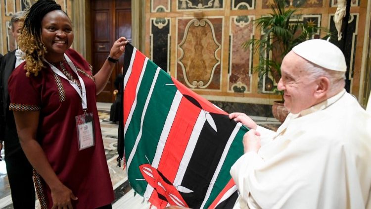 Il Papa riceve i partecipanti al Simposio Universitario Service-Learning e Patto Educativo Globale