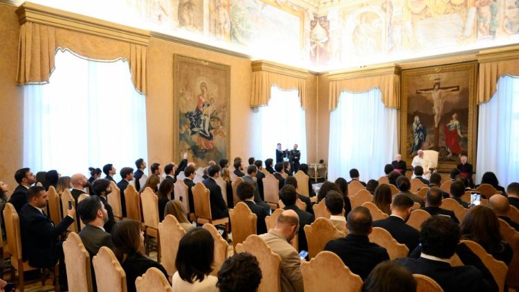 A audi&ecirc;ncia com os jovens no Vaticano