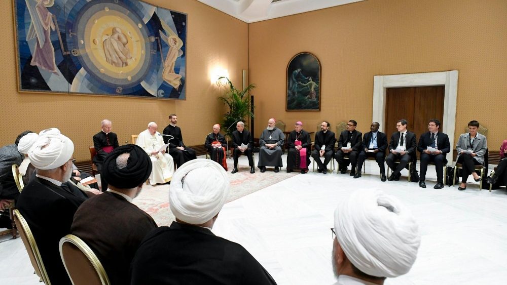 2024.11.20 Partecipanti al Colloquio promosso dal Dicastero per il Dialogo Interreligioso