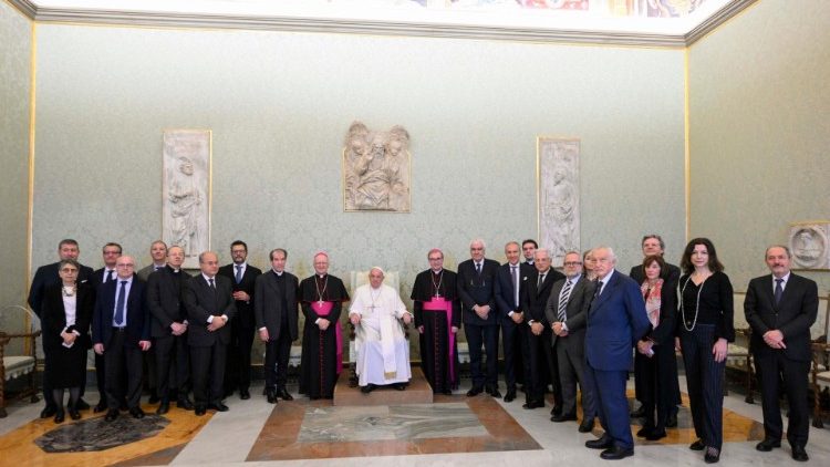 Pope Francis with some members of the delegation of the  Casa Editrice "La Scuola"