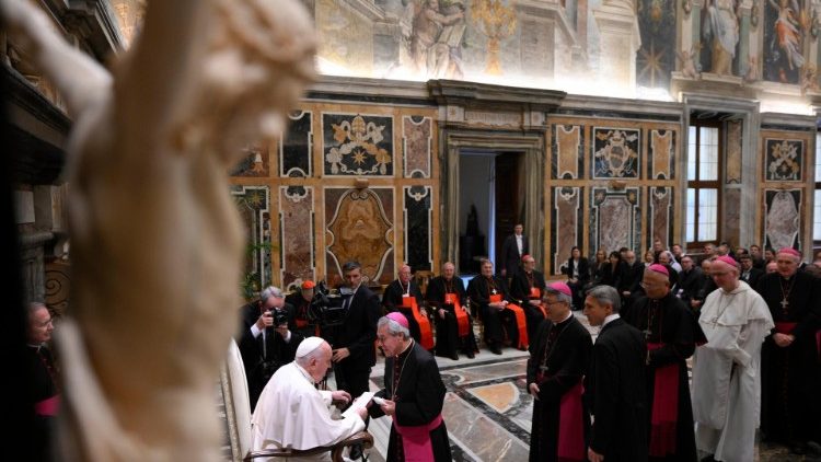 Le Pape François reçoit les participants à la plénière du Dicastère pour la Culture et l’Éducation. 