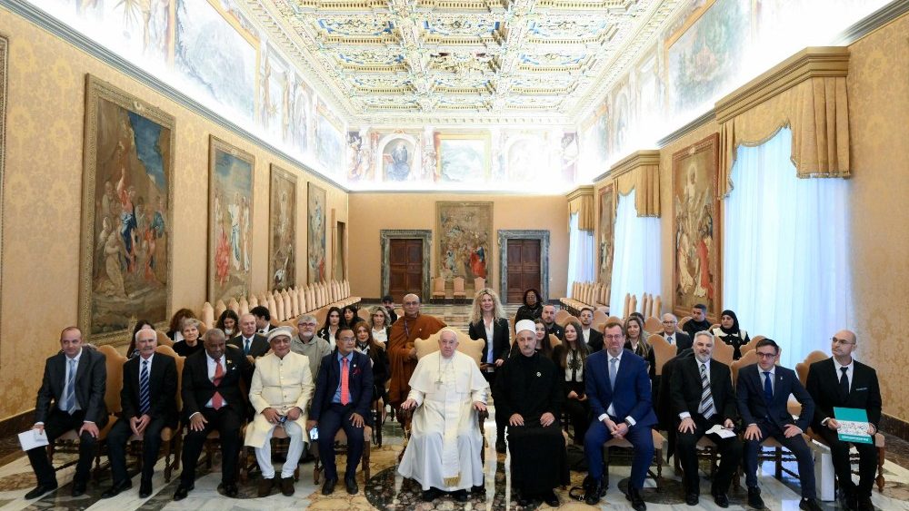 Падчас аўдыенцыі з дэлегацыяй Рады Універсальнага Міру