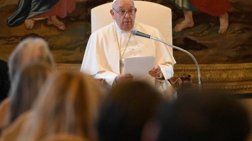 Papst: Würde nicht zugunsten von Marktinteressen vernachlässigen