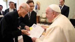 Die Papst-Audienz für die Mitglieder von "Hidden Christians Research Association" (Japan)