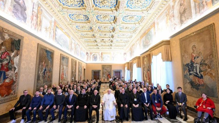 Francisco com os participantes da audiência