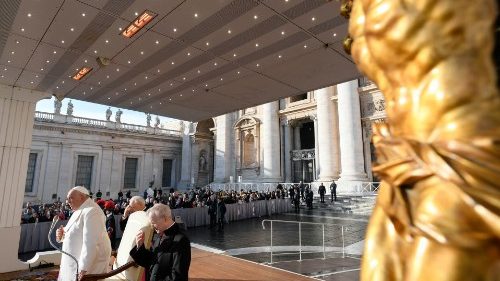 Audience générale: l'Évangile doit être prêché à travers l'Esprit Saint