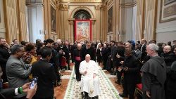 O Papa Francisco com os participantes do Congresso Internacional sobre o Futuro da Teologia