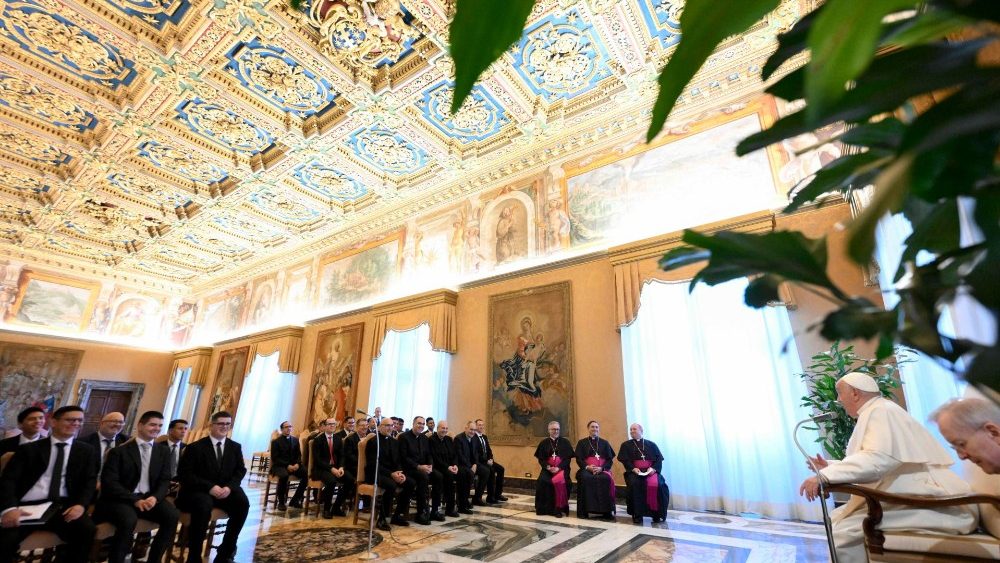 Audiência do Papa Francisco à Comunidade do Seminário Maior Interdiocesano de Santiago de Compostela (Vatican Media)