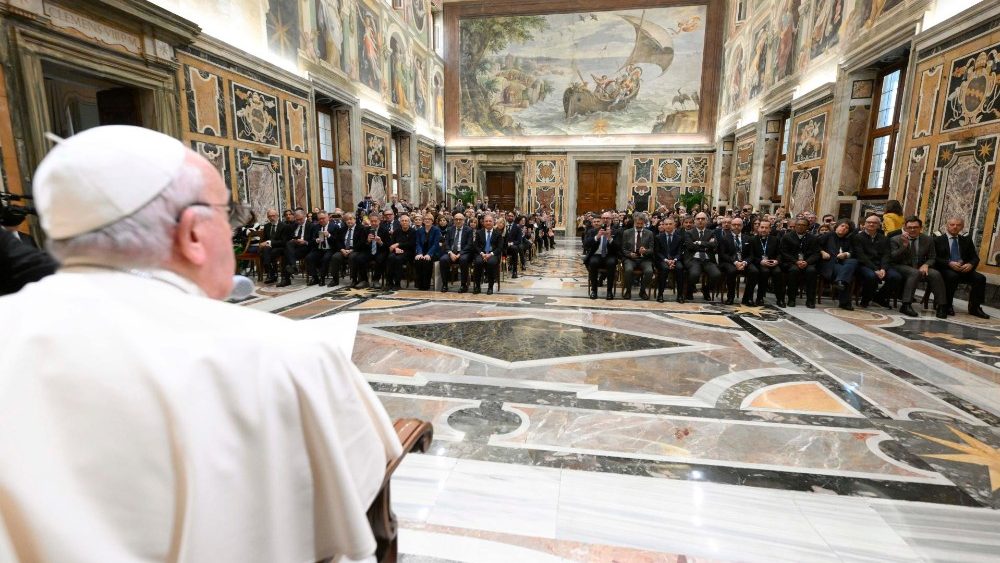Audiência do Papa a representantes de dirigentes e funcionários de vários Institutos de Crédito (Vatican Media)