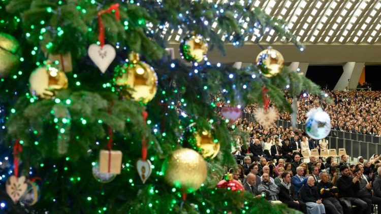 Keskiviikon yleisaudienssissa 18.12. paavi Franciscus aloitti uuden opetussarjan, jonka aiheena on “Jeesus Kristus, meidän toivomme”