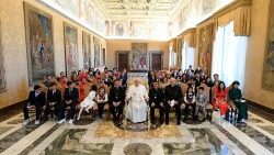 Audience du Pape jeudi 19 décembre, avec un groupe de bienfaiteurs d'origine vietnamienne, vivant aux États-Unis.