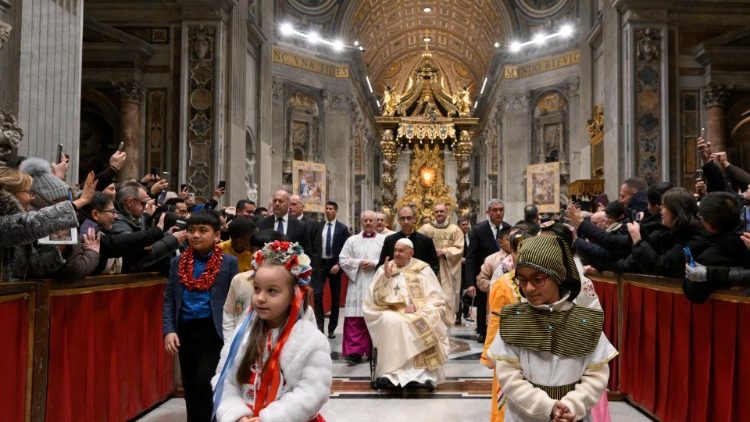 Santa misa de Nochebuena presidida por el Papa Francisco en la Bas&iacute;lica de San Pedro, 24 de diciembre de 2024