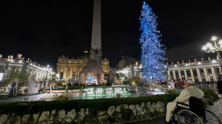 Visita al Presepio di Piazza San Pietro 