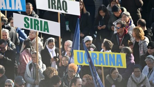 Francesco: i governanti cancellino o riducano i debiti dei Paesi poveri