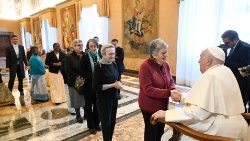 Popiežiaus audiencija Šv. Kotrynos mokyklų misionierėms generalinės kapitulos narėms
