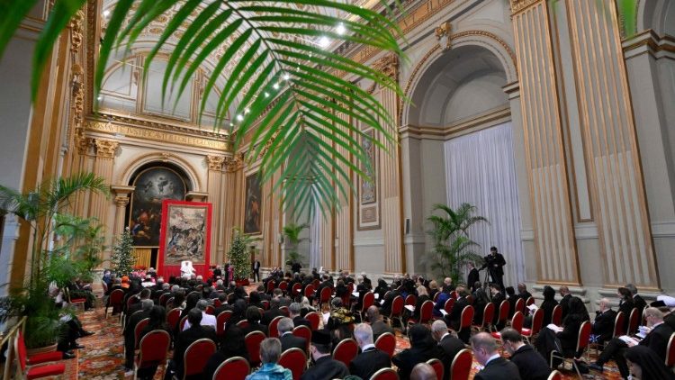 Baba Mtakatifu Francisko katika hotuba yake amekazia kuhusu maadhimisho ya Jubilei ya Miaka 2025 ya Ukristo, Diplomasia ya Vatican.