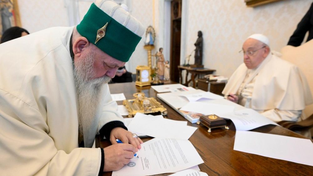 Папа прыняў дэлегацыю албанскіх бекташы на чале з Эдмандам Брахімаджам 