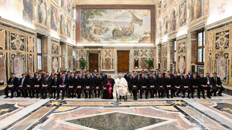 Papa na waseminari wa Cordoba