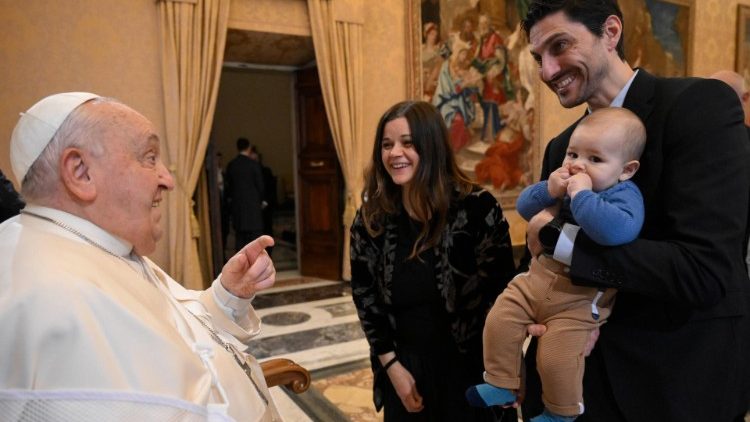 Mahujaji wa matumaini yanayosimikwa katika Fumbo la Msalaba