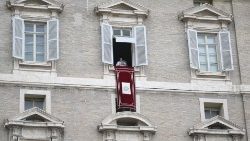 البابا فرنسيس: لنسأل مريم العذراء أن تساعدنا في هذه السنة اليوبيلية على إعادة اكتشاف فرح اللقاء مع يسوع