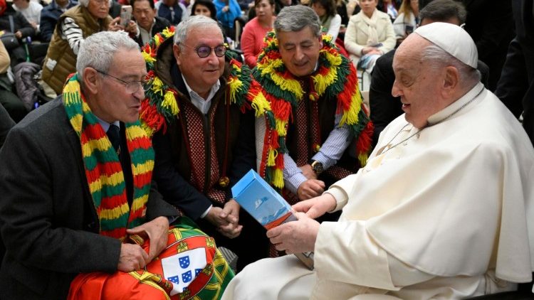 Հրապարակային ունկնդրութիւն