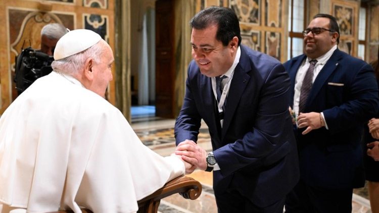 Papa na wana vilabu vya Magari Italia